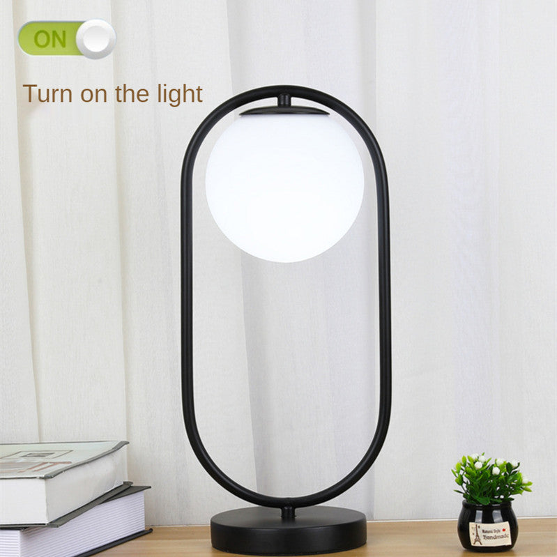 Ovale Tischlampe