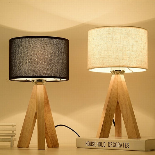 Hölzerne Tischlampe